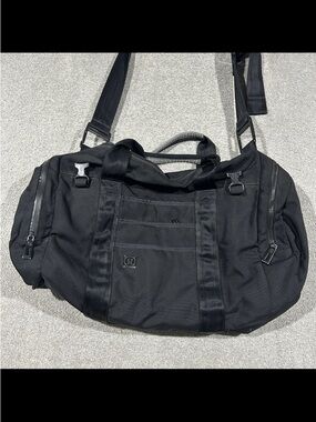 Lululemon All Day Duffel Retro Black Neon Pink Travel Gym Bag